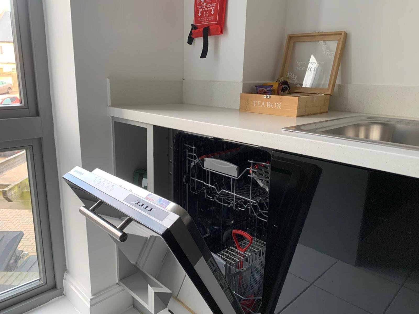 Luxury 2 Bedroom Northampton Townhouse With Balcony Εξωτερικό φωτογραφία
