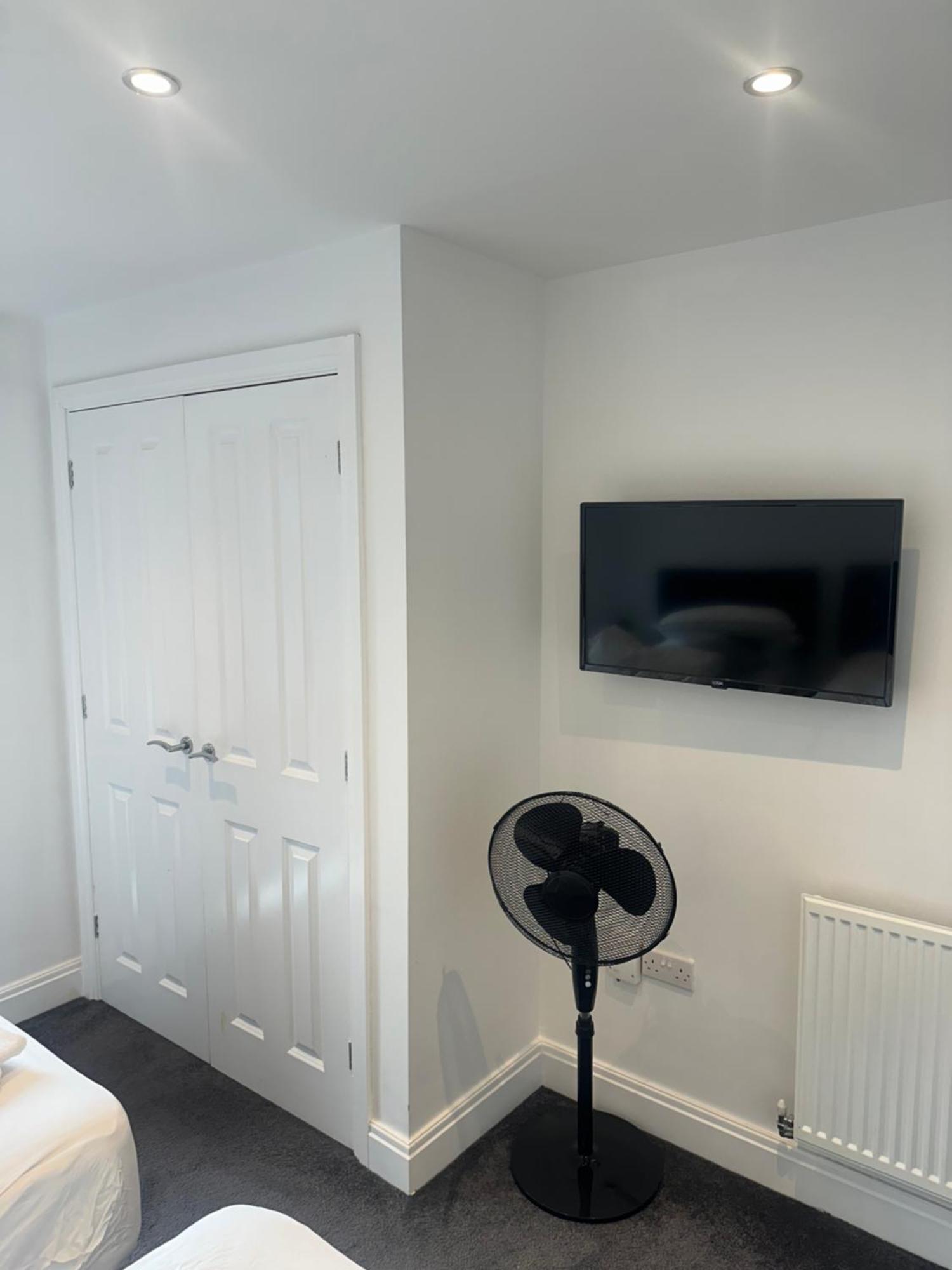 Luxury 2 Bedroom Northampton Townhouse With Balcony Εξωτερικό φωτογραφία