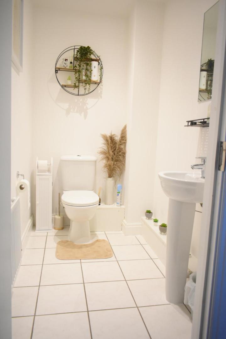 Luxury 2 Bedroom Northampton Townhouse With Balcony Εξωτερικό φωτογραφία