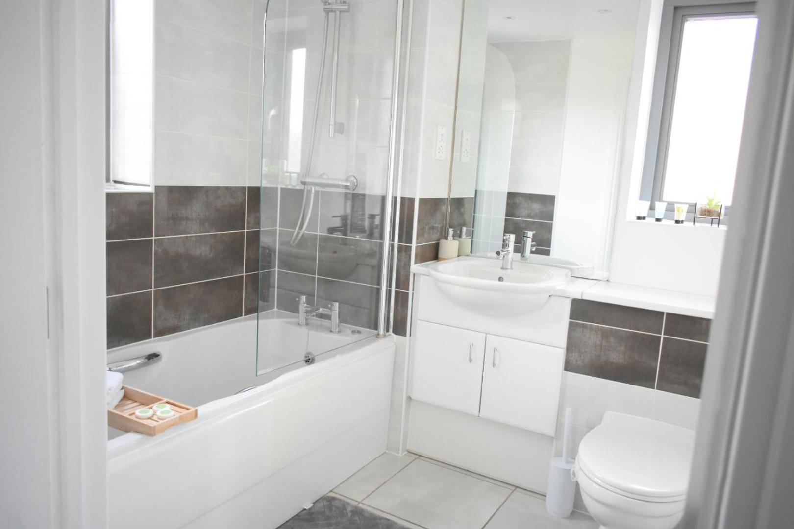 Luxury 2 Bedroom Northampton Townhouse With Balcony Εξωτερικό φωτογραφία